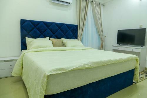 3 Bedroom African Style Apartment