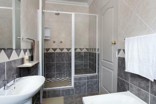 Hostal Rosepark Guesthouse