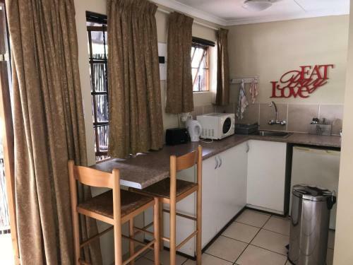 Hostal Glenmore Guesthouse