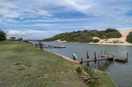 Apartamento Ianinyathi?s Self Catering