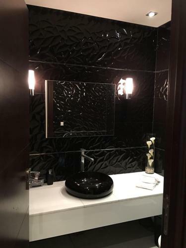 Well Located Apartment In Casablanca- 12 Mo Internet- Netflix