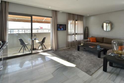 Le Yacht Suites Hotel