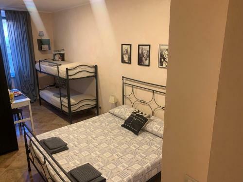 Hostal Casa Friends Lingotto Ospedali Metro Spezia