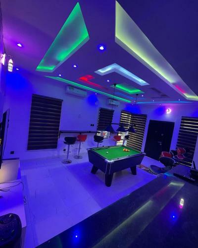 Hinlaw Apartments