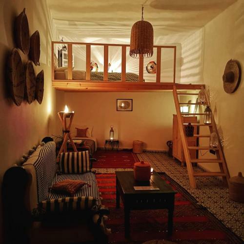 Art Riad Au Bord de La Mer