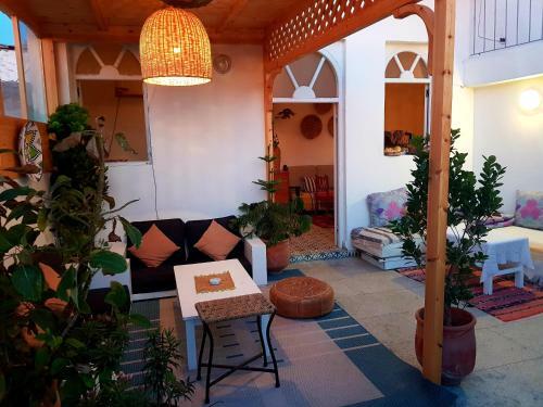 Art Riad Au Bord de La Mer