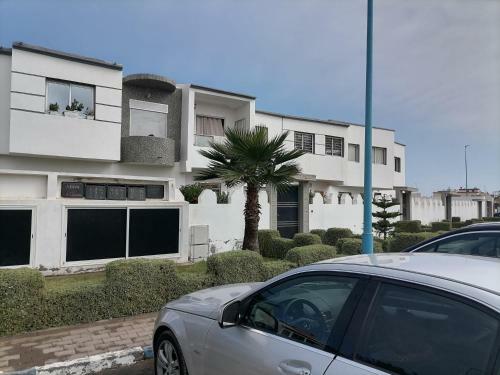 Apartamento Apparemment Avec Piscine