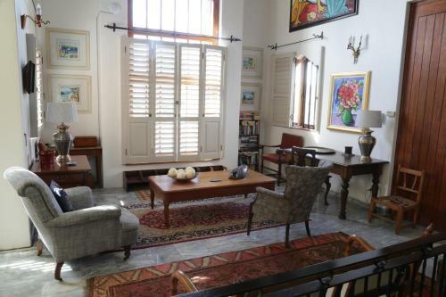 Hostal At Villa Fig Guest House