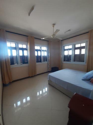 Market Apartment