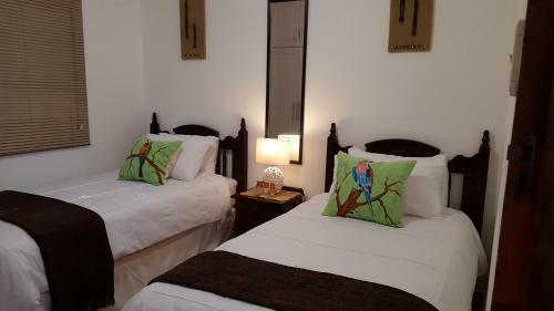 Hostal African Dwarf Kingfisher Guesthouse