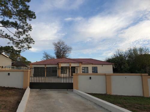 Hostal Lindo Guest House
