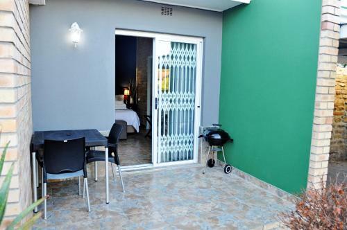 Hostal Pasteur Guesthouse