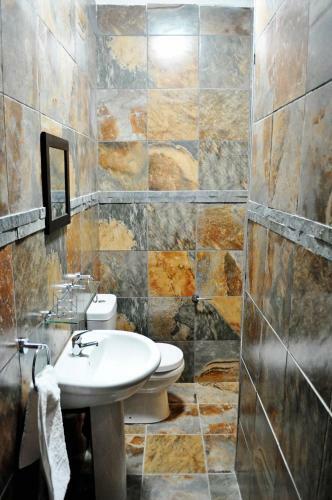 Hostal Pasteur Guesthouse