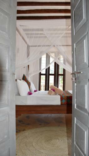 Bed & Breakfast Paradise Beach Villa Paje - Rooms