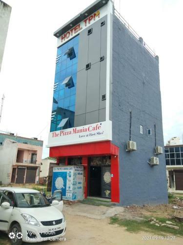 Oyo 82818 Hotel Tpm