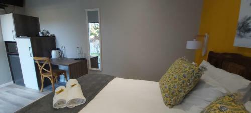 Hostal Coral Tree Boutique Guesthouse