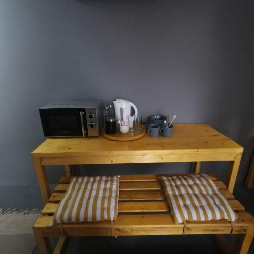 Hostal The Beach Hide