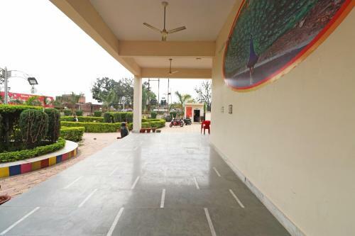 Hotel Spot On 29866 Shivam Palace