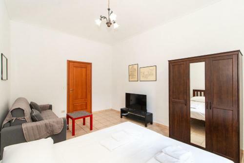 Arquata Multifunctional Garden Apartment