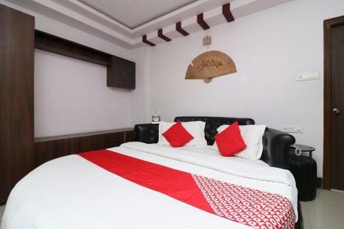 Oyo 29064 Hotel Sai International