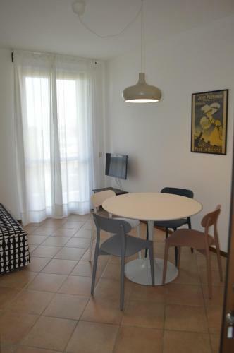 V12 Apartments - Trecate