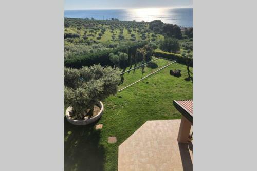 Affitto Appartamento In Villa Con Vista Mare