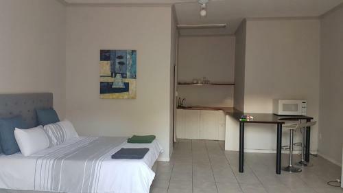 Le Grec Wine Tram Apartment