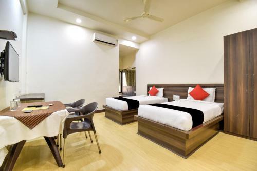 Capital O71327 Hotel Ashoka