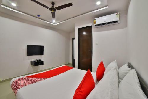 Hotel Oyo Collection O 80130 Blu Trio