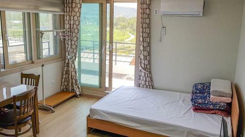Hostal Gilson Guesthouse