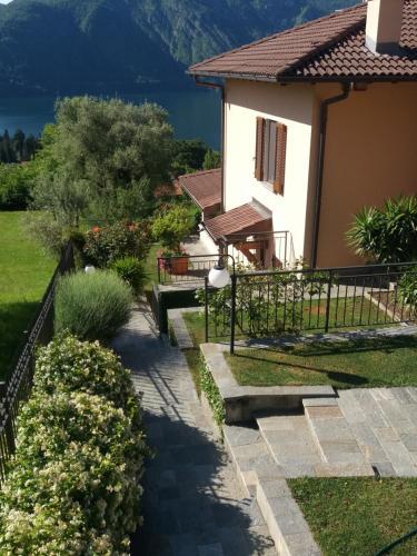 Apartamento Camera Con Bagno E Portico Vista Lago