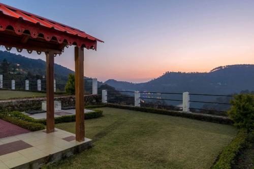 Stayvista At Lakeside Chalet 1
