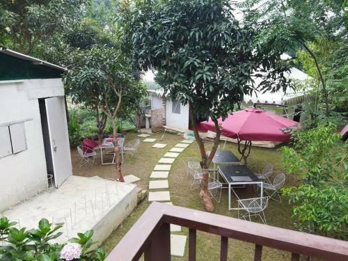 Lodge Rudraksha Cottage & Resort