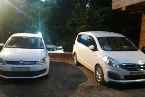 Lodge Rudraksha Cottage & Resort