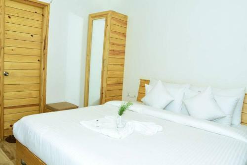 Lodge Rudraksha Cottage & Resort