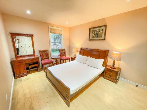 Eko Stay - Moonshine Villa