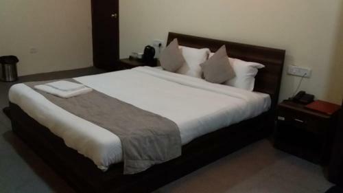 Hotel Rufina Cardamom Residency