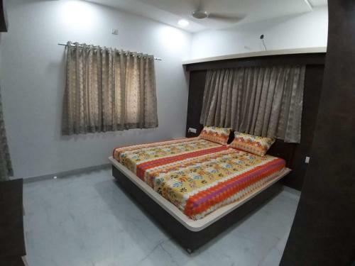 Sahjanand Home Stay