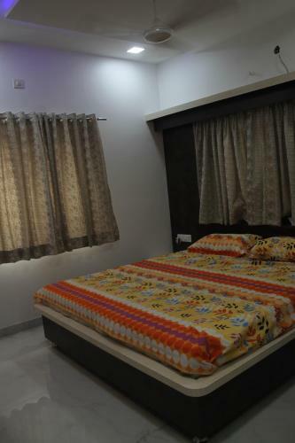 Sahjanand Home Stay