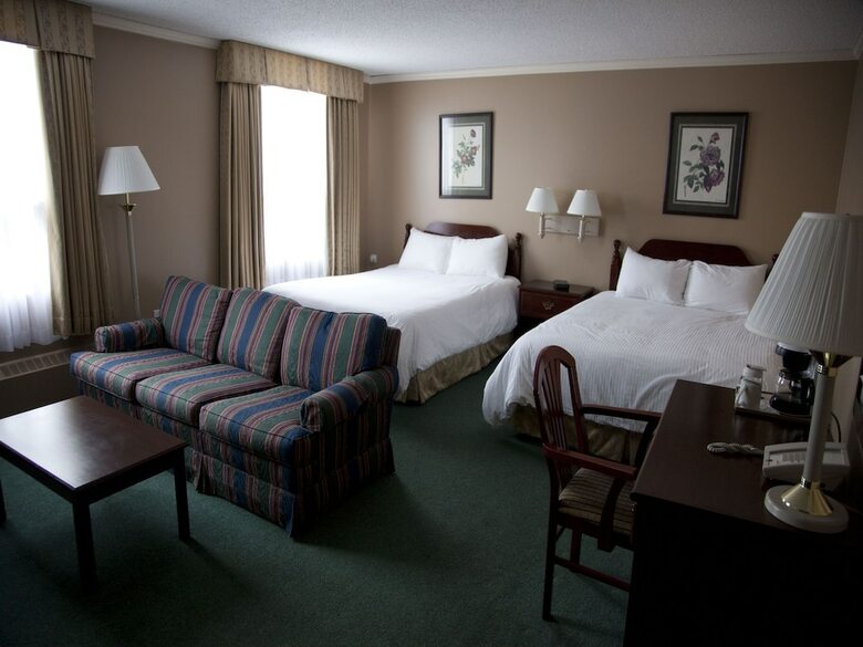 Hotel Senator