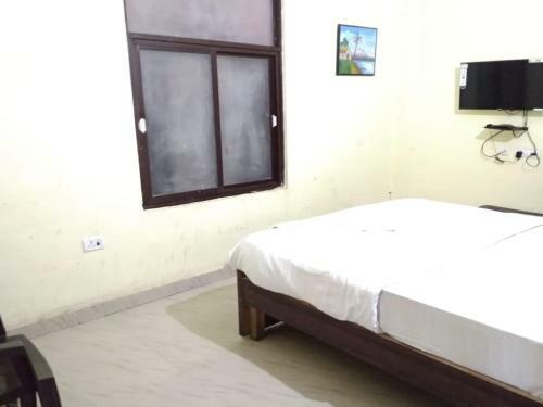 Oyo 81158 Hotel The Shivam