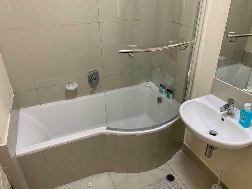 Modern Apartment, Central Umhlanga