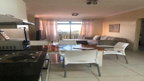 Modern Apartment, Central Umhlanga