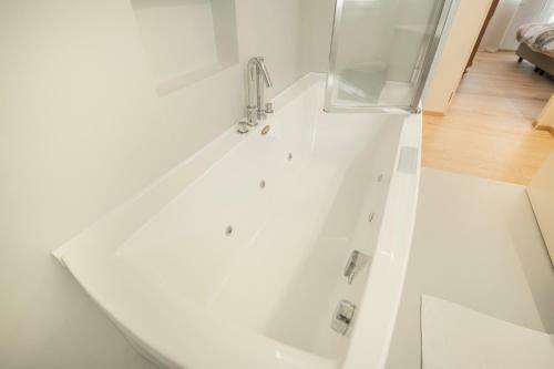 Apartamento Attico Incantevole Con Jacuzzi Idromassaggio E Sauna