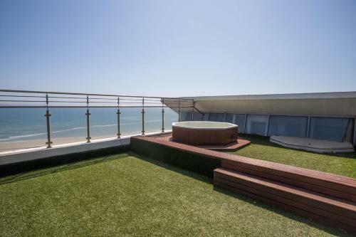 Apartamento Ushaka Waterfront - Prestigious Prominent Penthouse