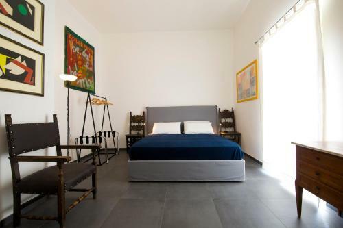 Hostal Bric � Brac Eclectic Rooms