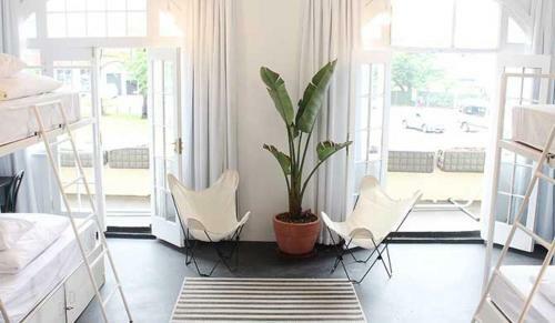 Albergue Halo Hybrid Hotel