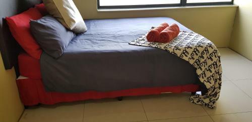 Stunning 3-bed Apartment In Durban