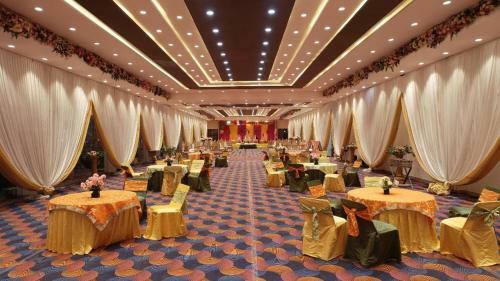 Hotel Shree Ganeshm Resort