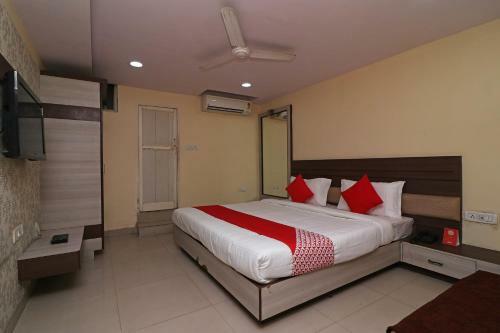 Oyo 22538 Hotel Palak